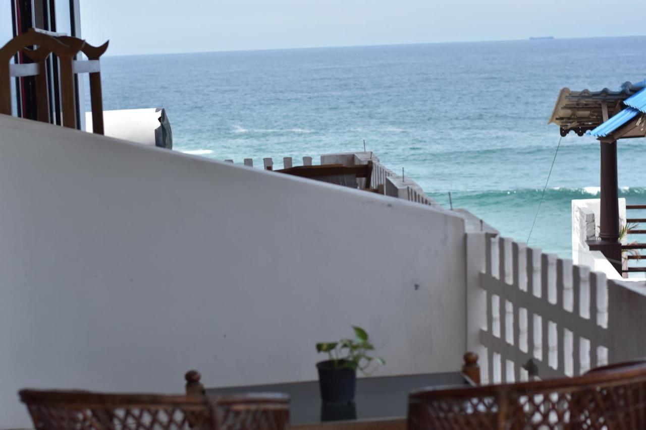 Packbag Beach Hotel Kovalam Exterior photo