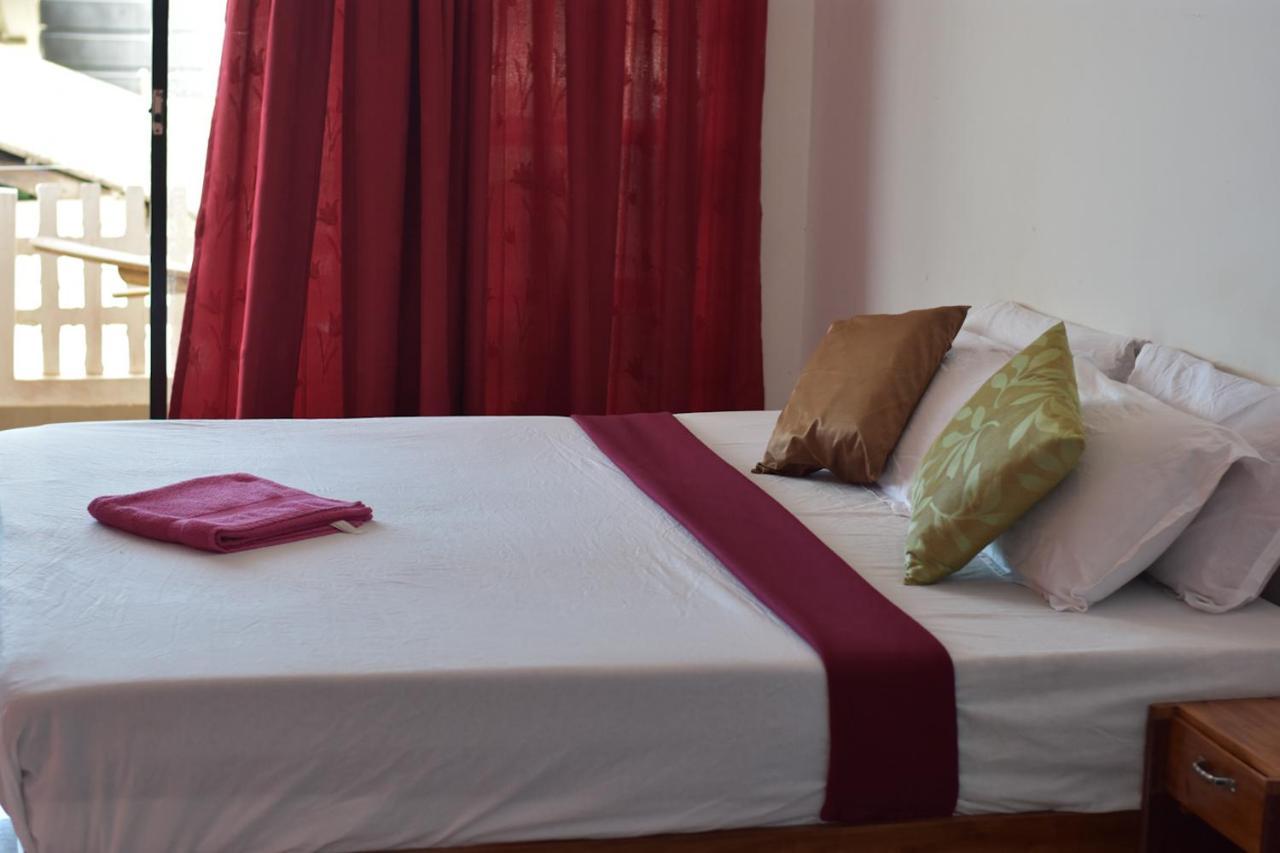 Packbag Beach Hotel Kovalam Exterior photo